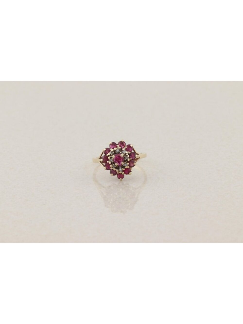 10k Yellow Gold Natural Ruby and Diamond Cluster Ring Size 6 1/4 - Picture 6 of 9